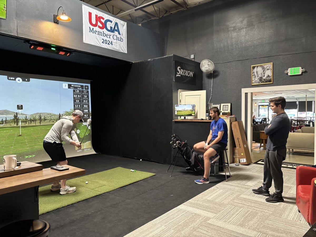 COR-Golf Cafe and Lounge photo 8