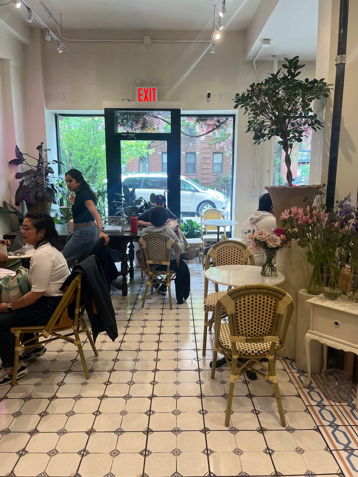 El Café at Ora