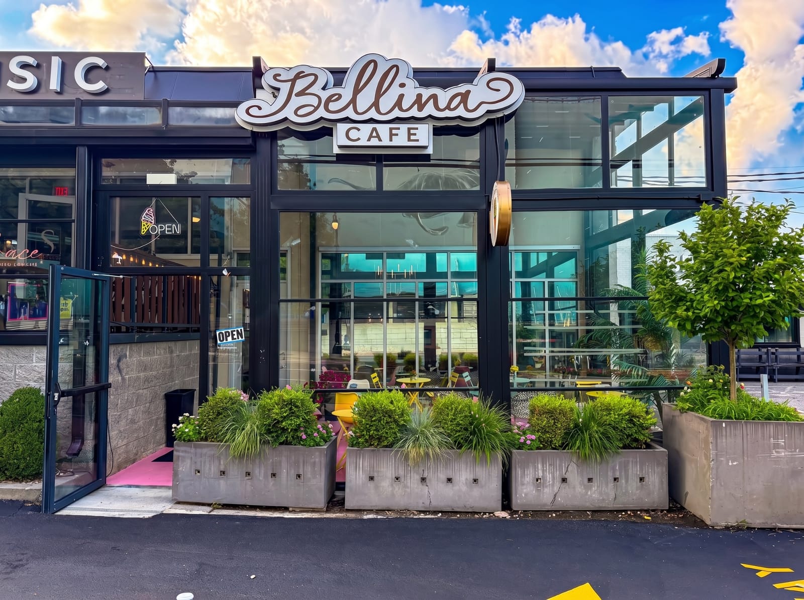 Bellina Cafe photo 7