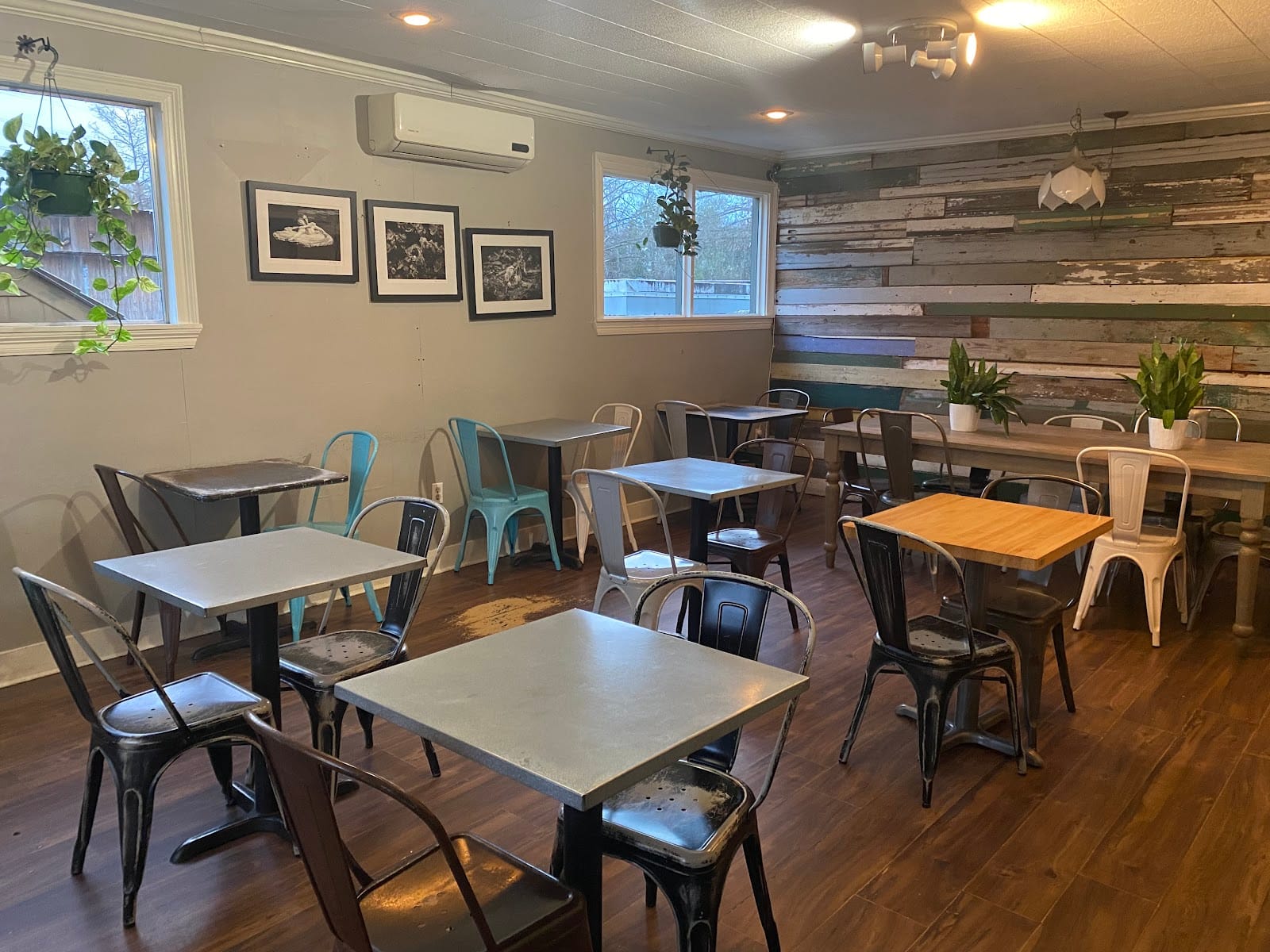 Magpie Cafe