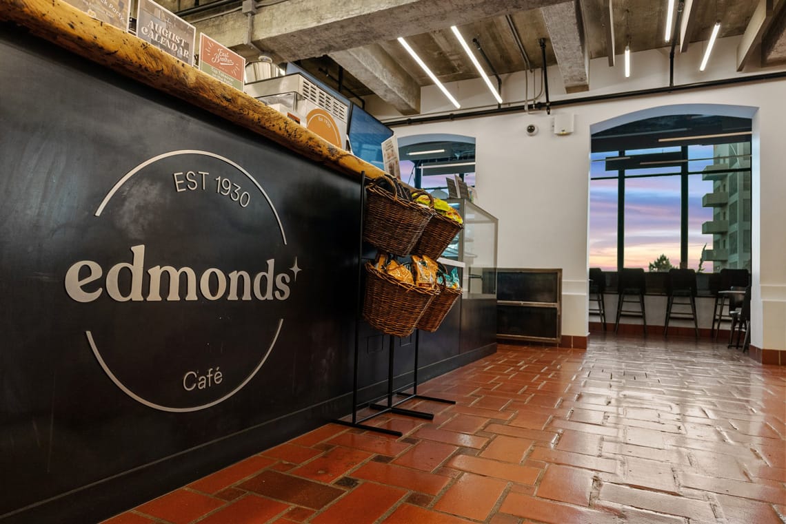 edmonds cafe photo 2