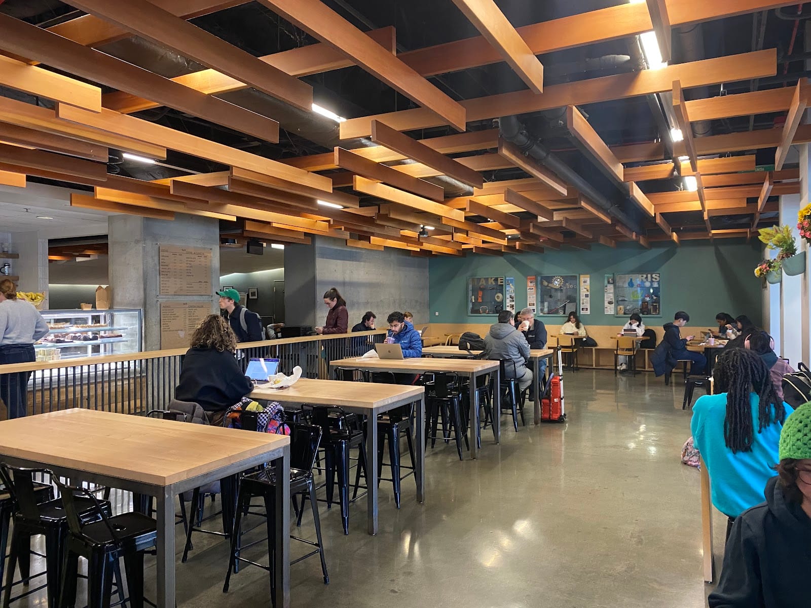Yali’s Qualcomm Café