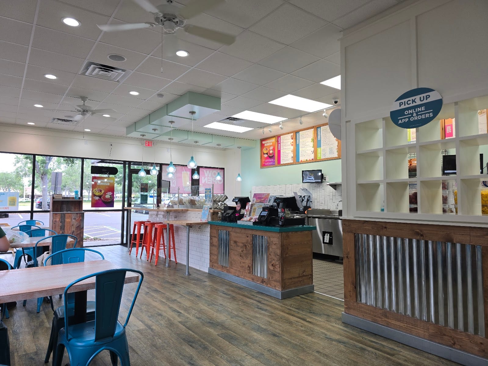 Tropical Smoothie Cafe