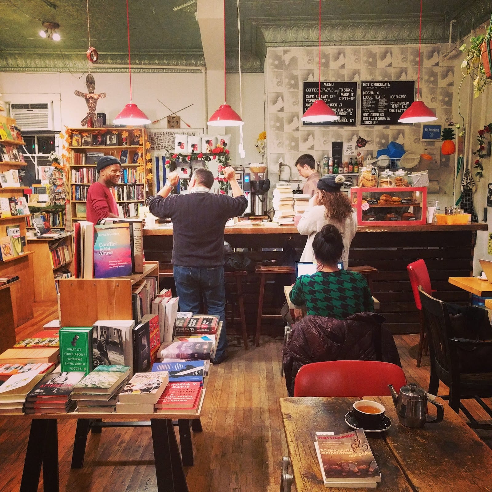Topos Bookstore Cafe