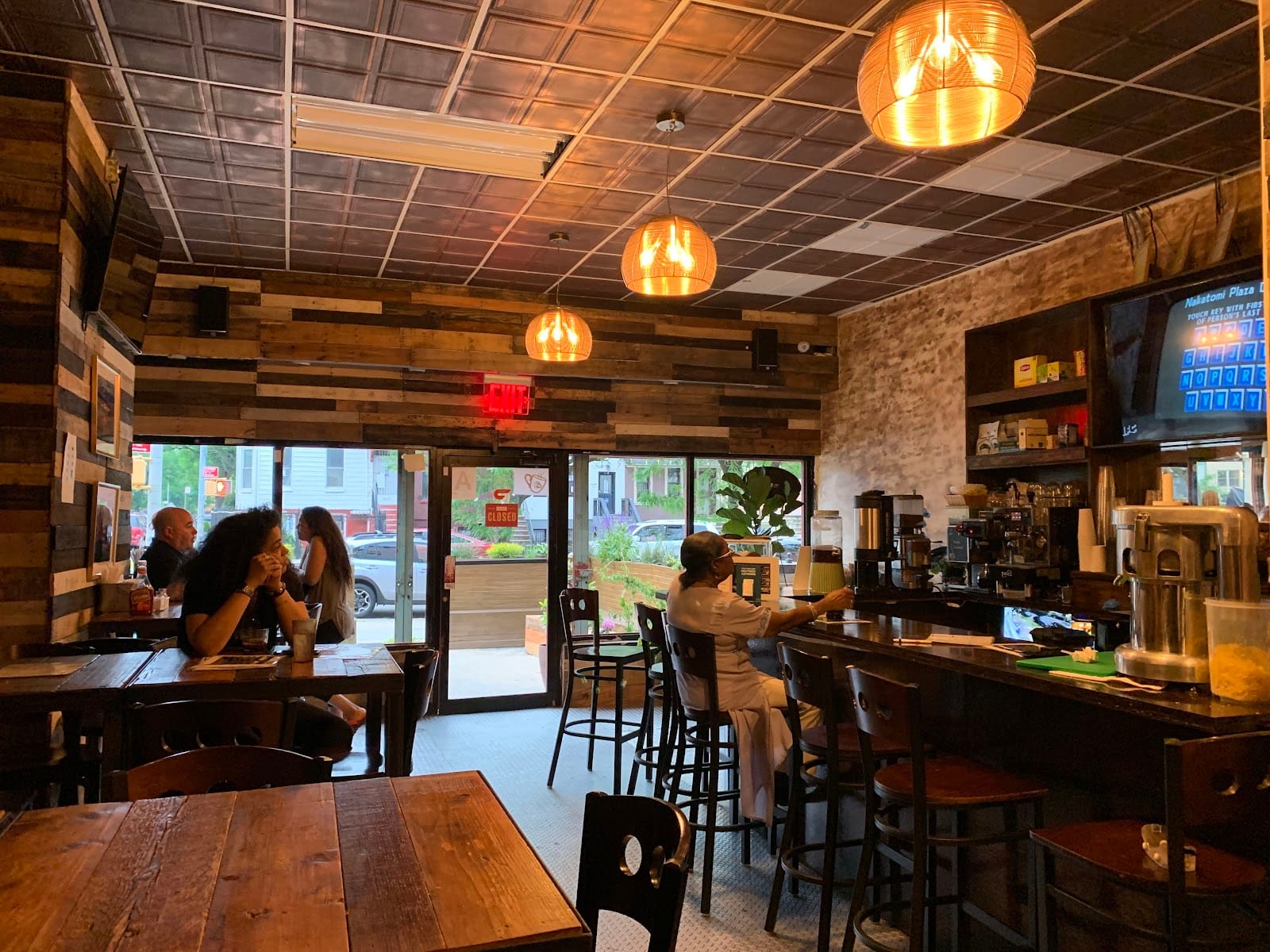Tre Jolie Cafe lounge