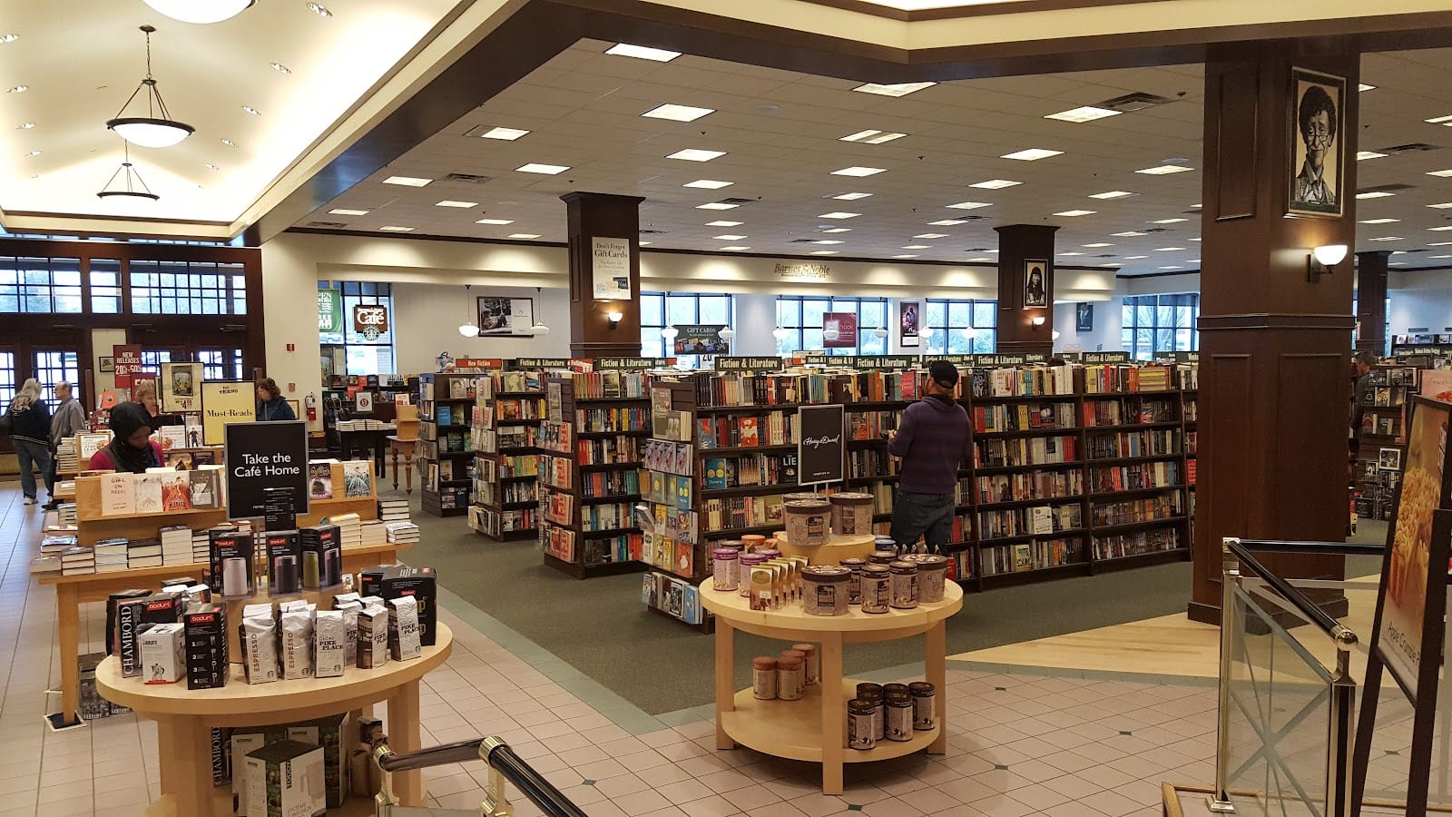 Barnes & Noble