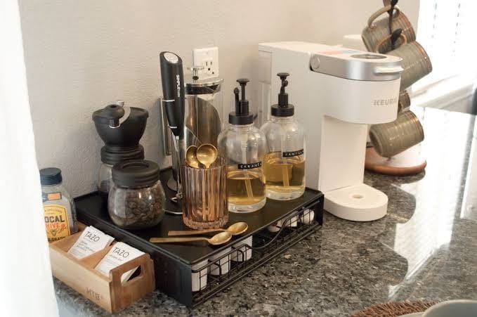 French Inspired Stay Fireplace Coffee bar Cozy - Apartment