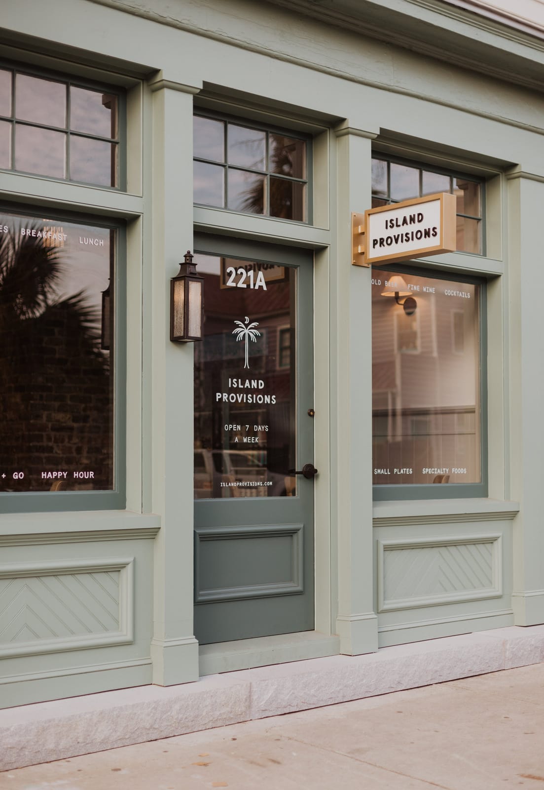 Island Provisions - Downtown Charleston photo 3