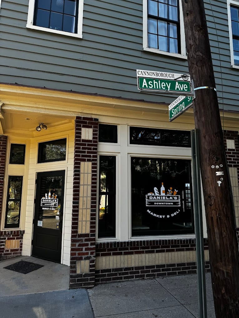 Daniela's Downtown photo 9