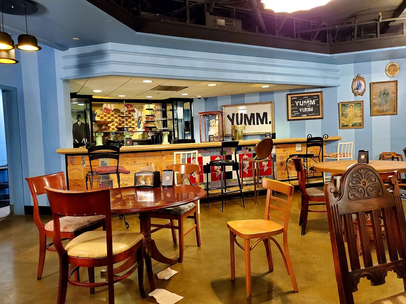 Amélie's Uptown