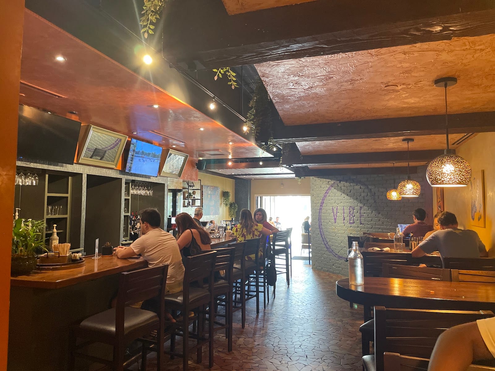 Vibe Cafe And Wine Bar