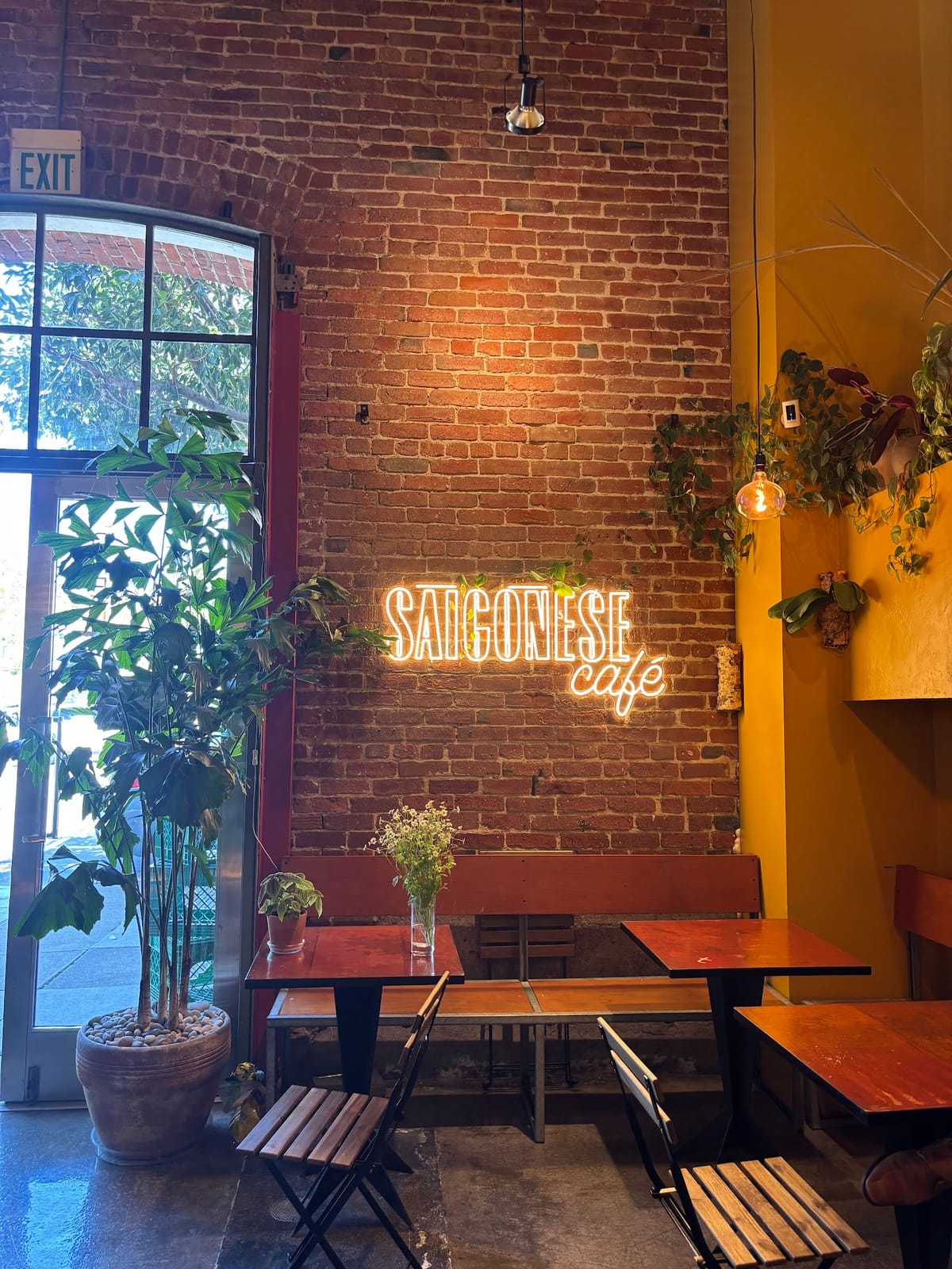 SAIGONESE CAFÉ