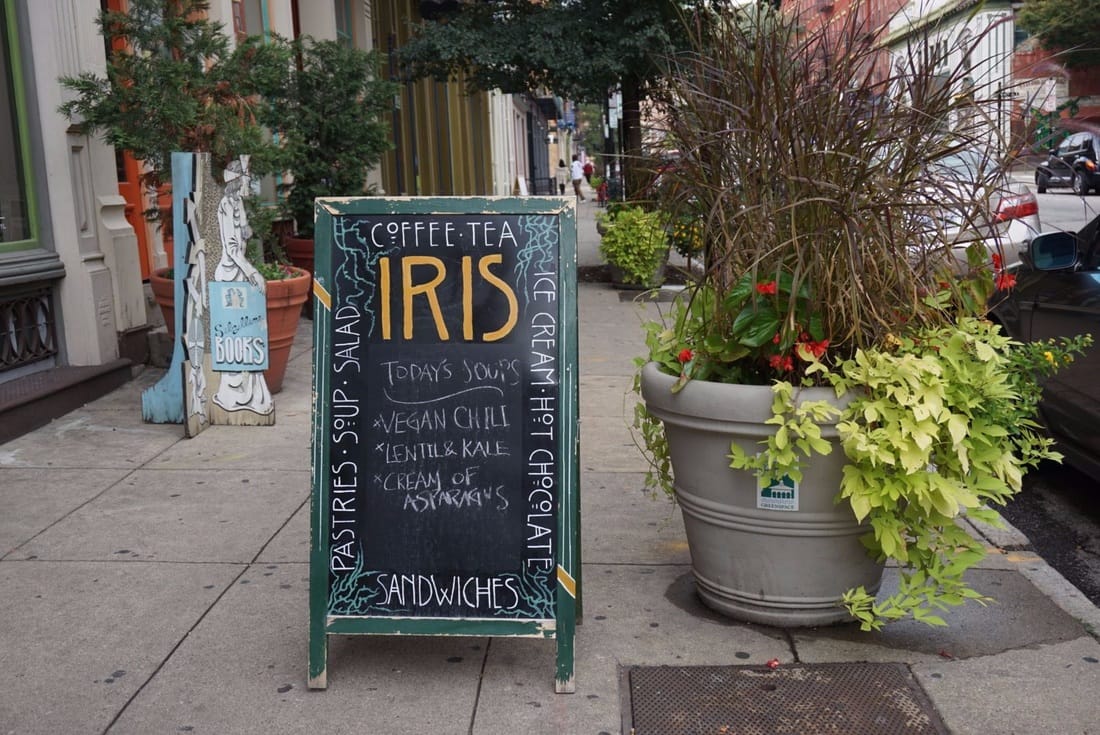 Iris Book Cafe photo 5