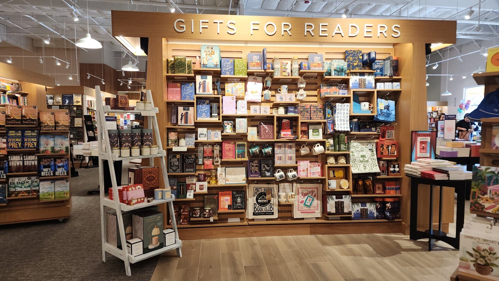 Barnes & Noble