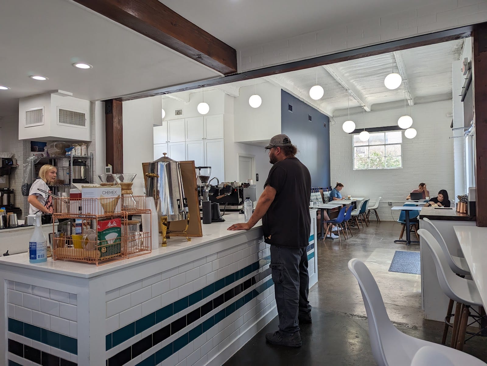 Carport - A Coffee Shop