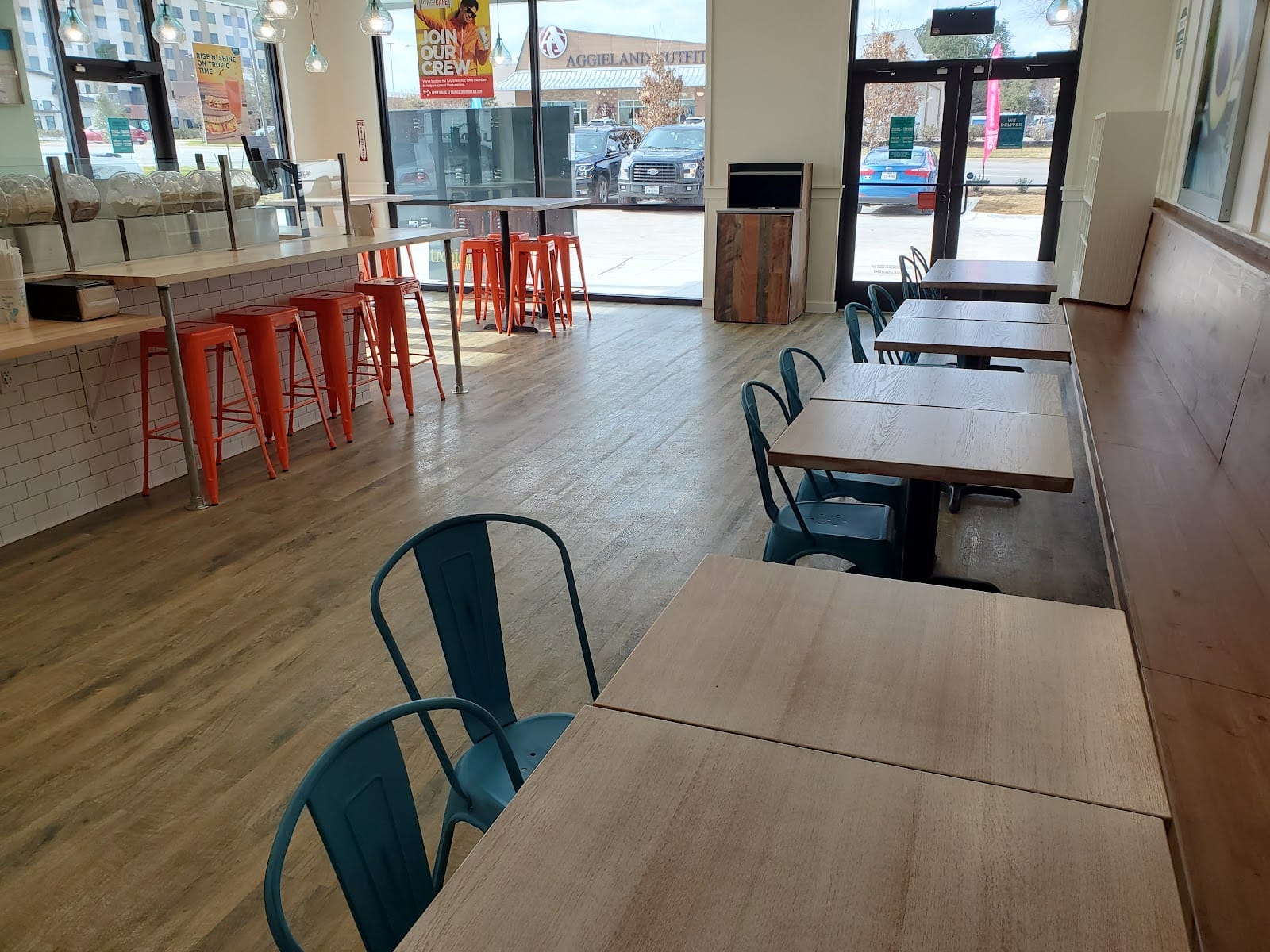 Tropical Smoothie Cafe