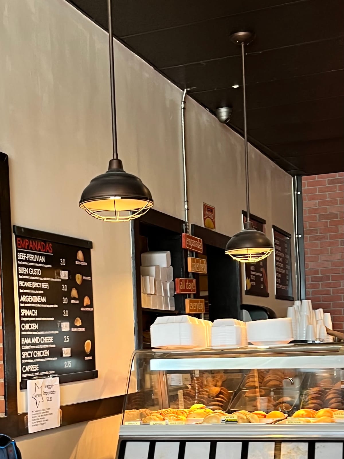 Manny's Cafe & Bakery