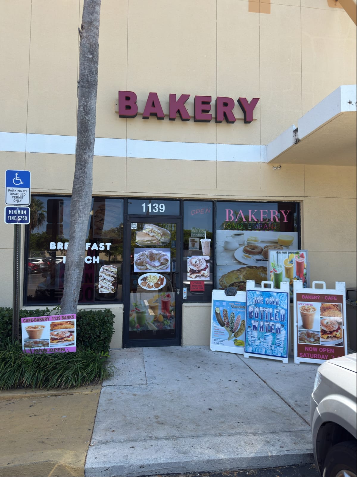 Right Spot Bakery-Cafe
