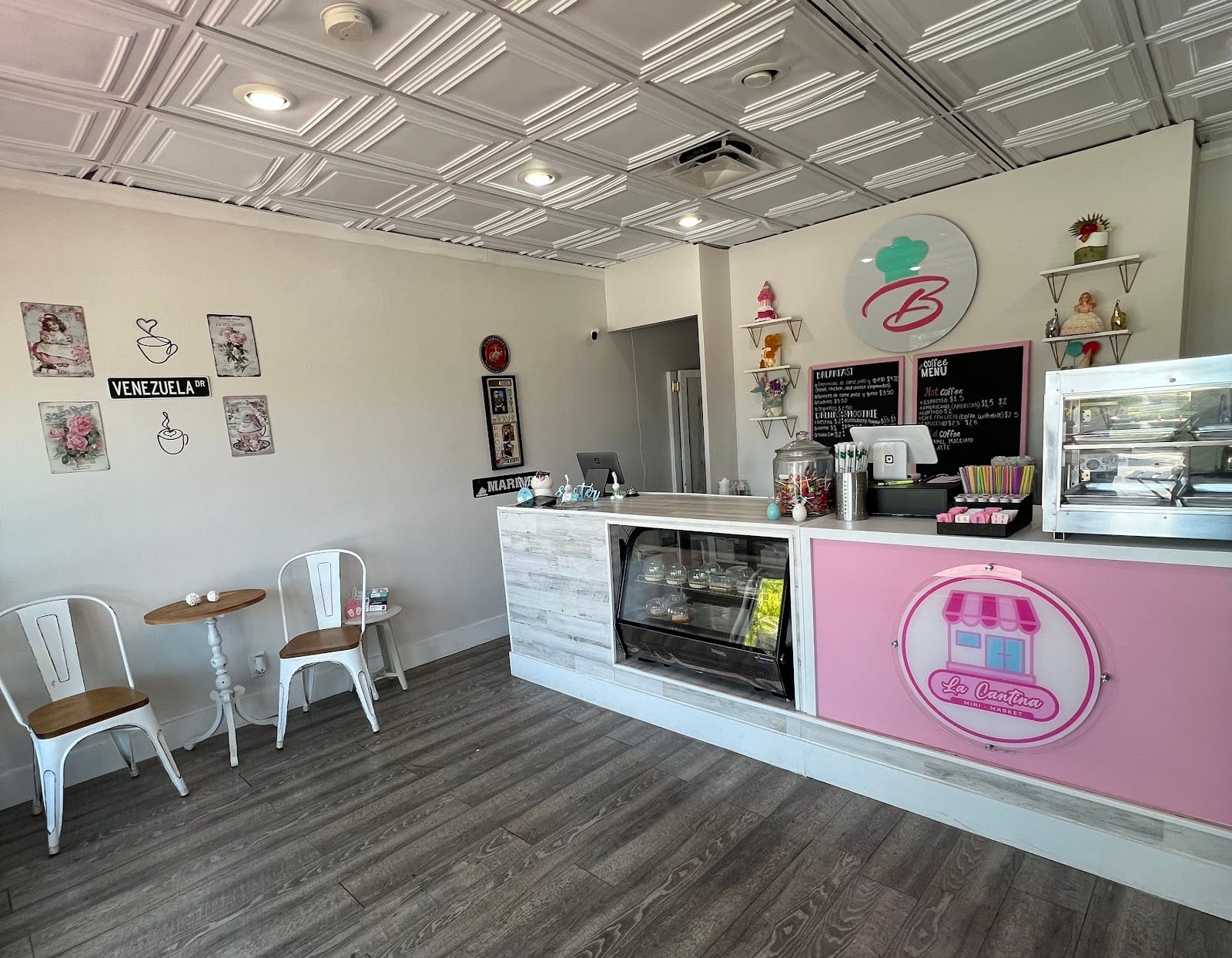 La Cantina Cafe Mini Market