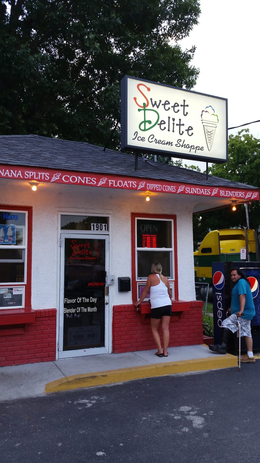 Sweet Delite Ice Cream
