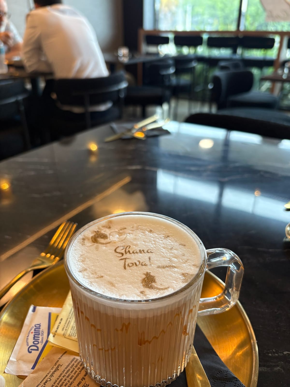Revivo Cafe