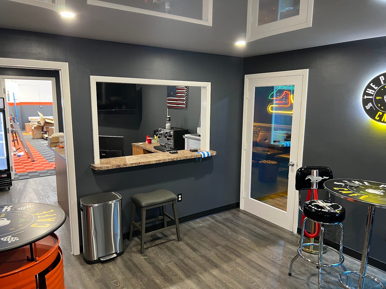 The Paddock Cafe and Car Wash