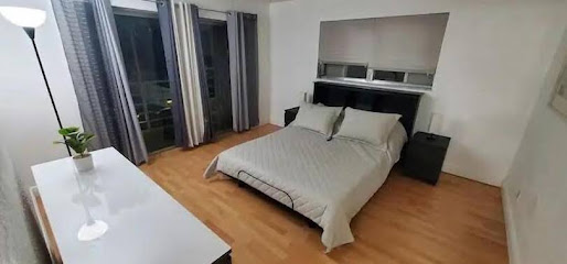 5-Minutes to Hard Rock Cafe Guitar! Great Apt Two Bedrooms/Two Baths and Kitchen