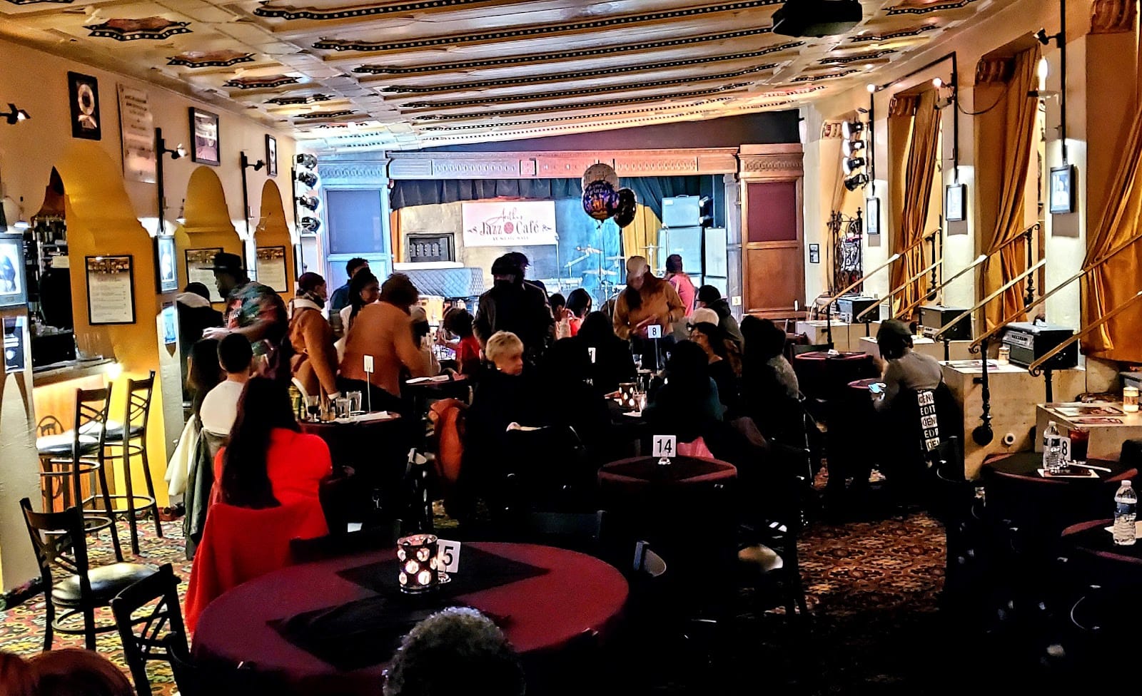 Aretha's Jazz Cafe
