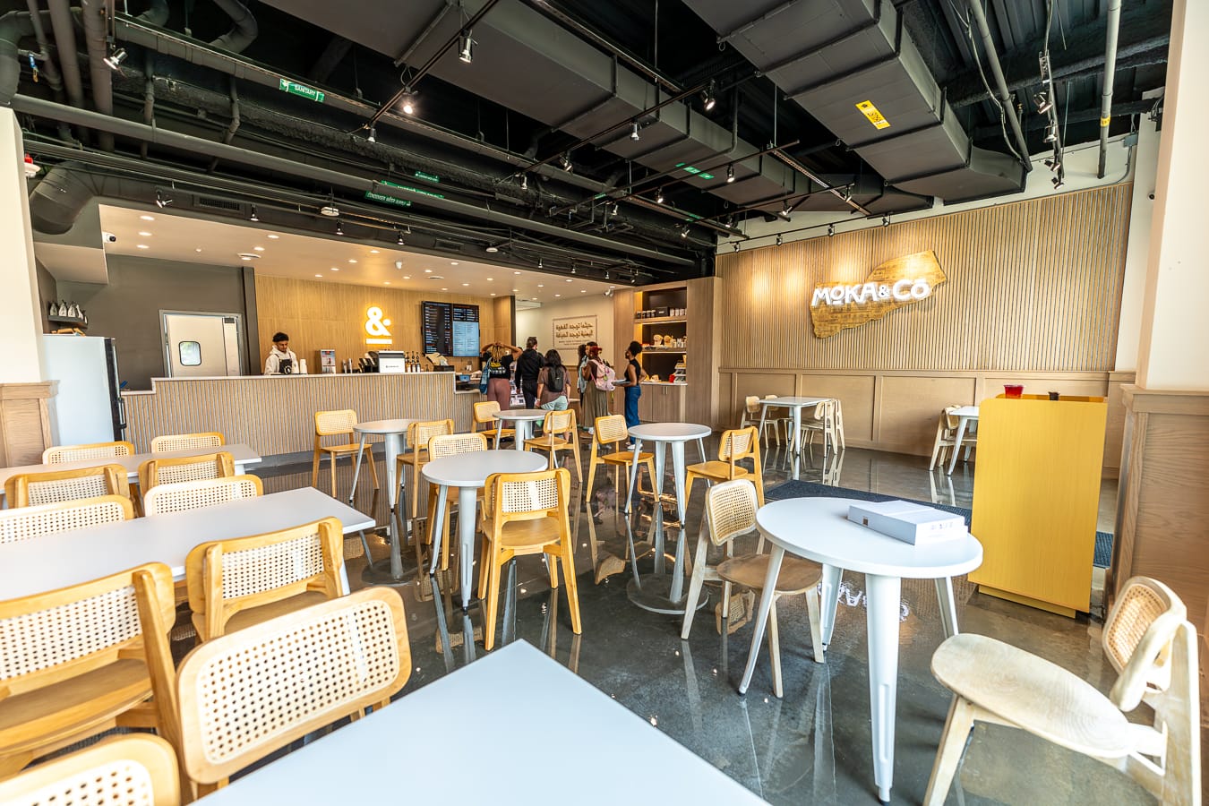 Moka & Co