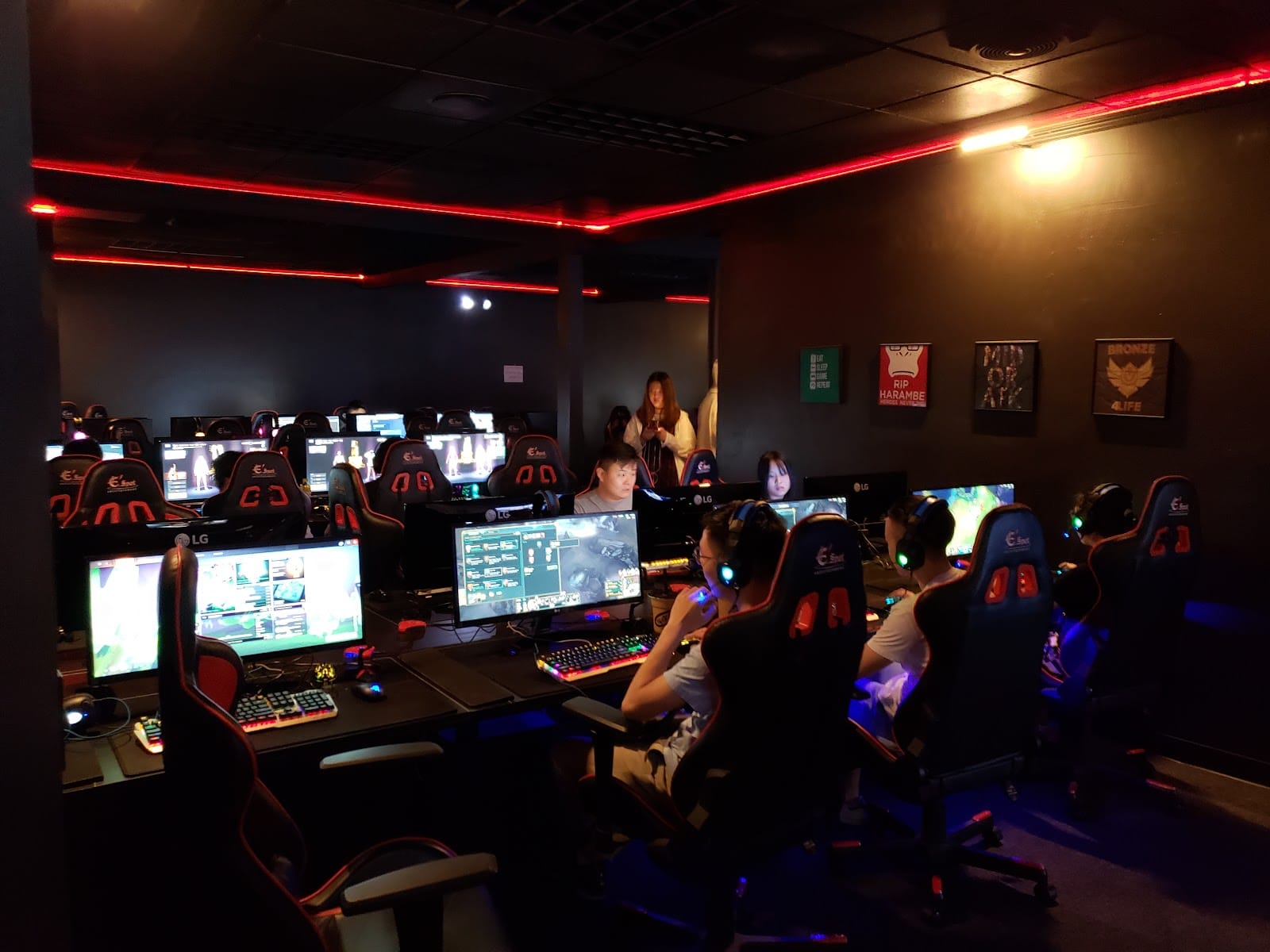 E-Spot Gaming Lab (Lan Center)