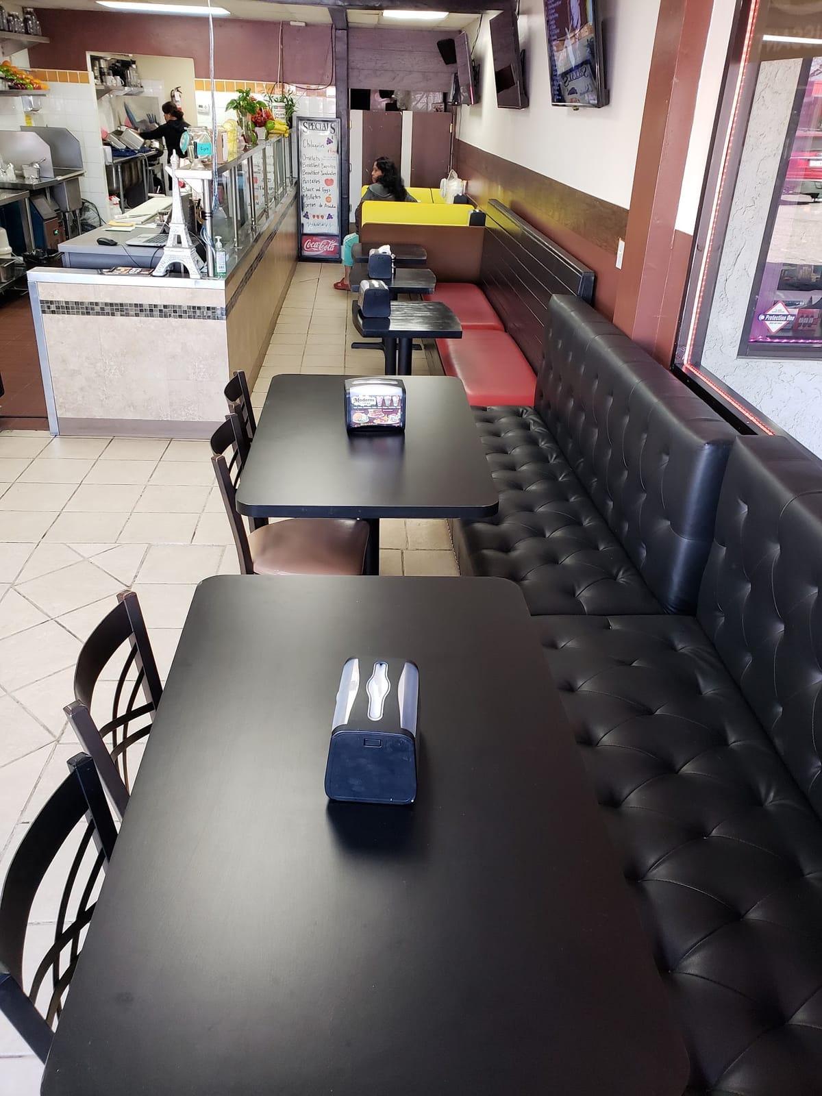 Moderns cafe