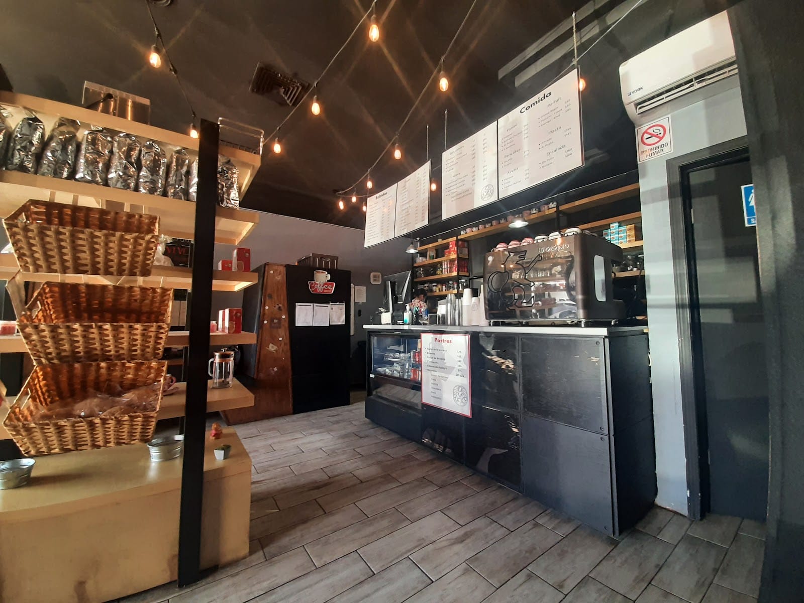Santiago's Cafe