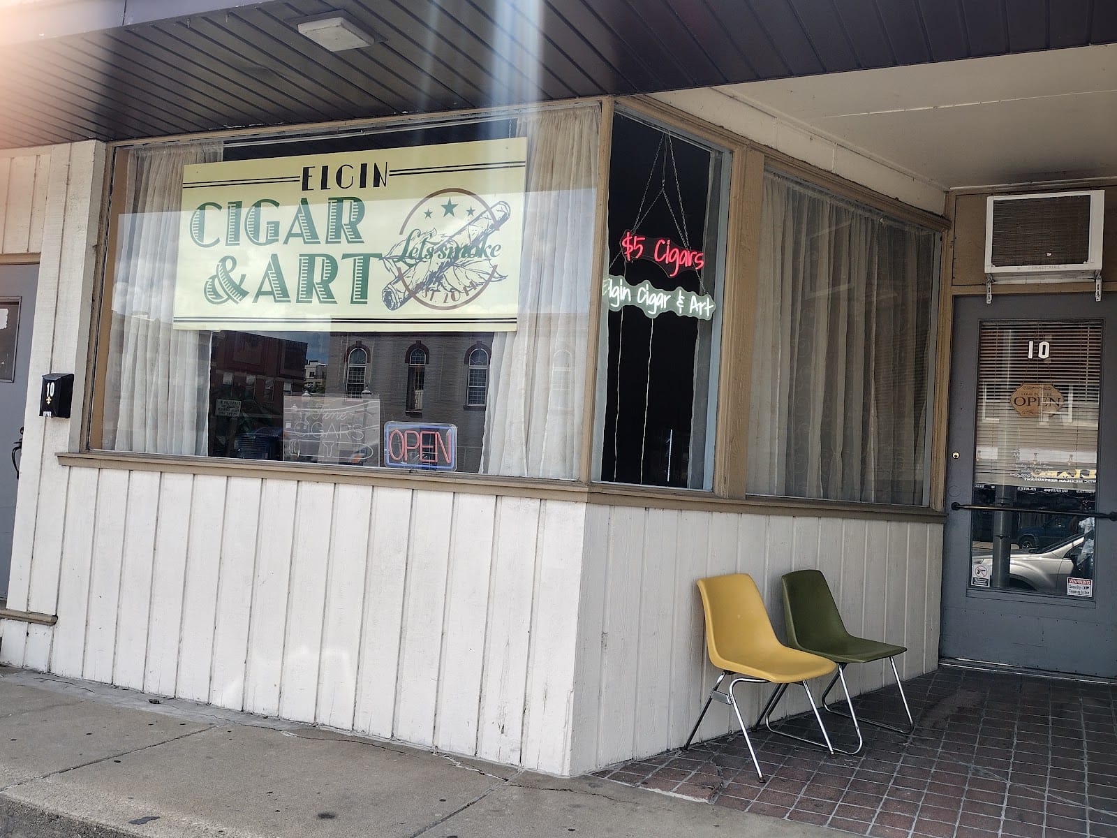 Elgin Cigar and Art