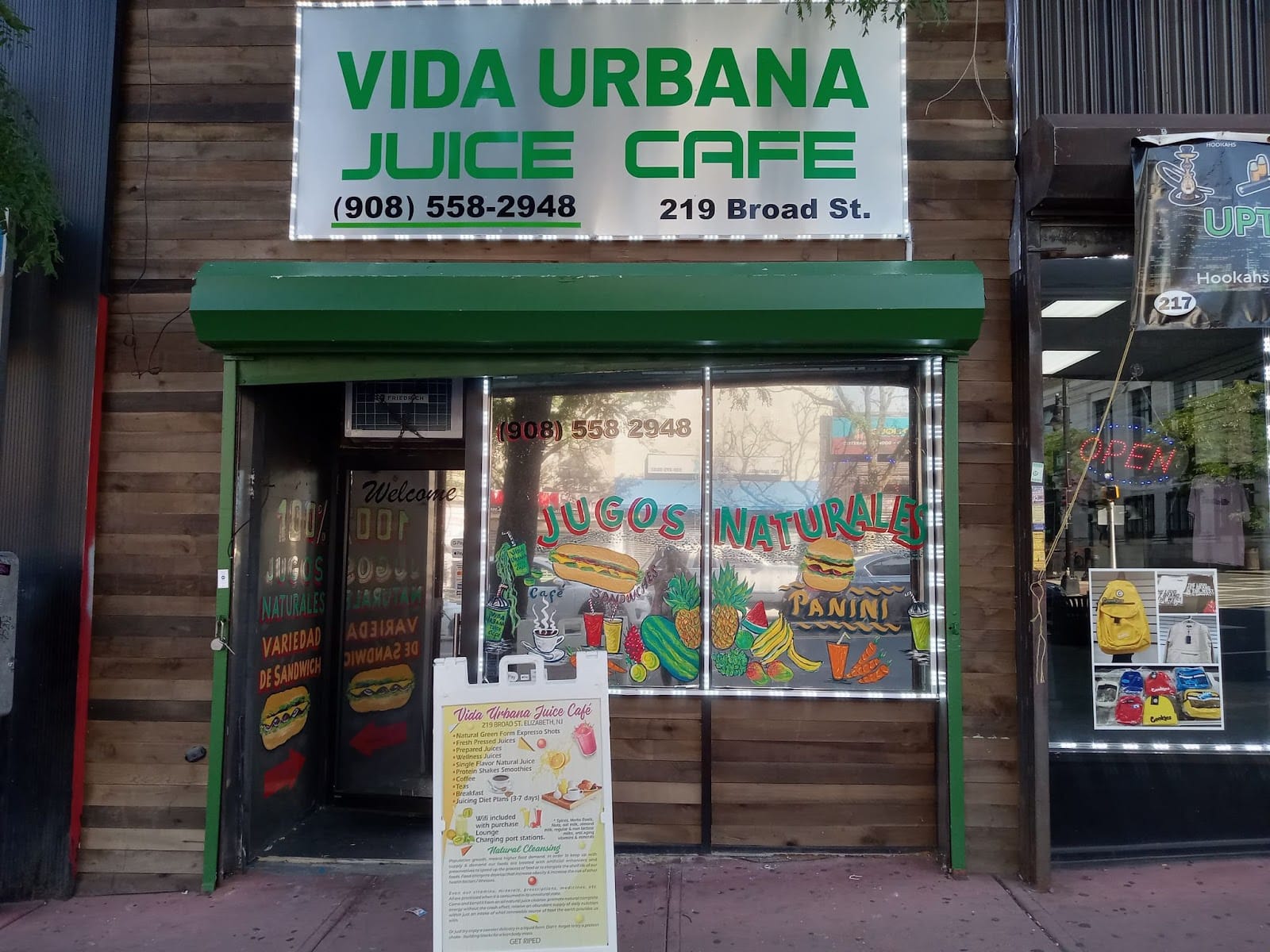 VIDA URBANA JUICE CAFE