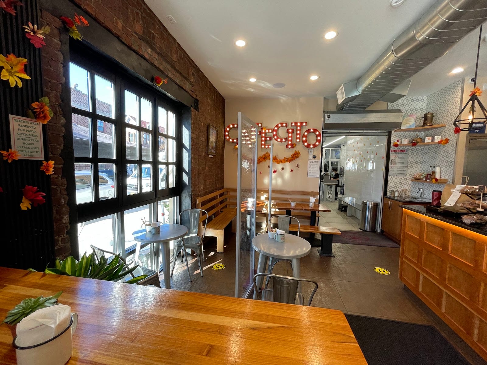 Parva Bakeshop and Cafe