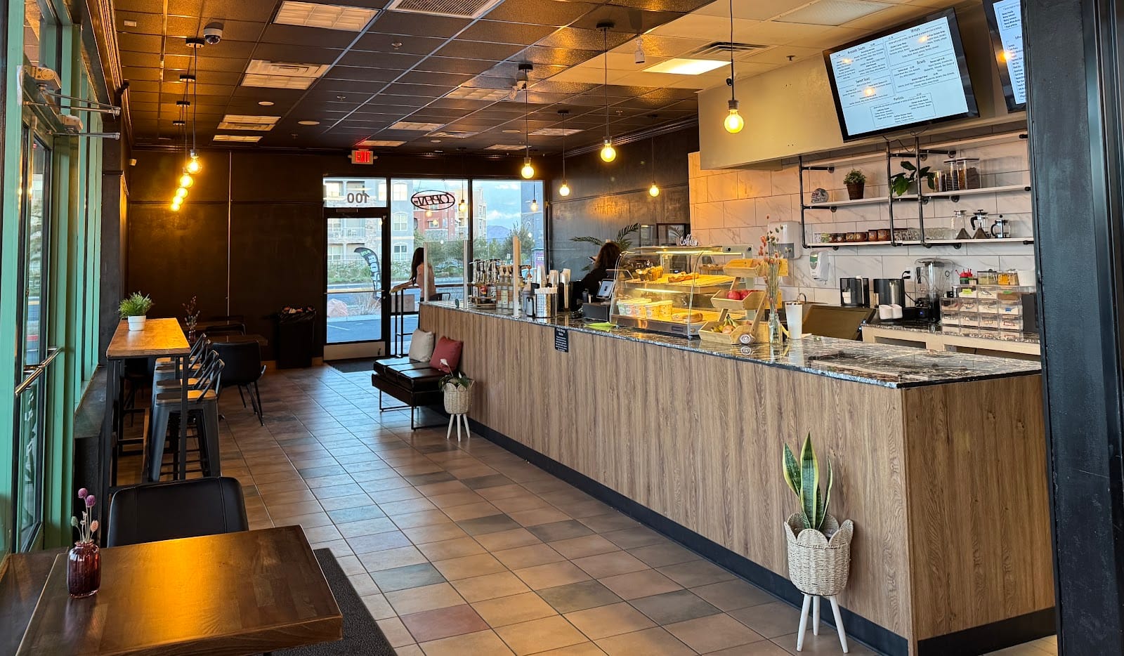 Skimos Coffee Shop