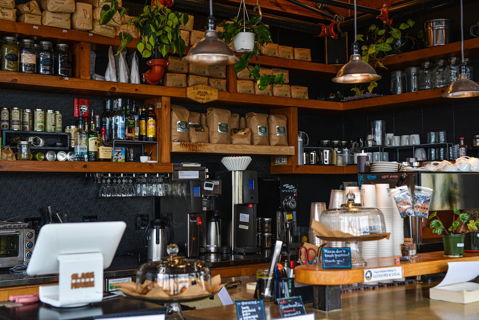Glass House Coffee & Kitchen