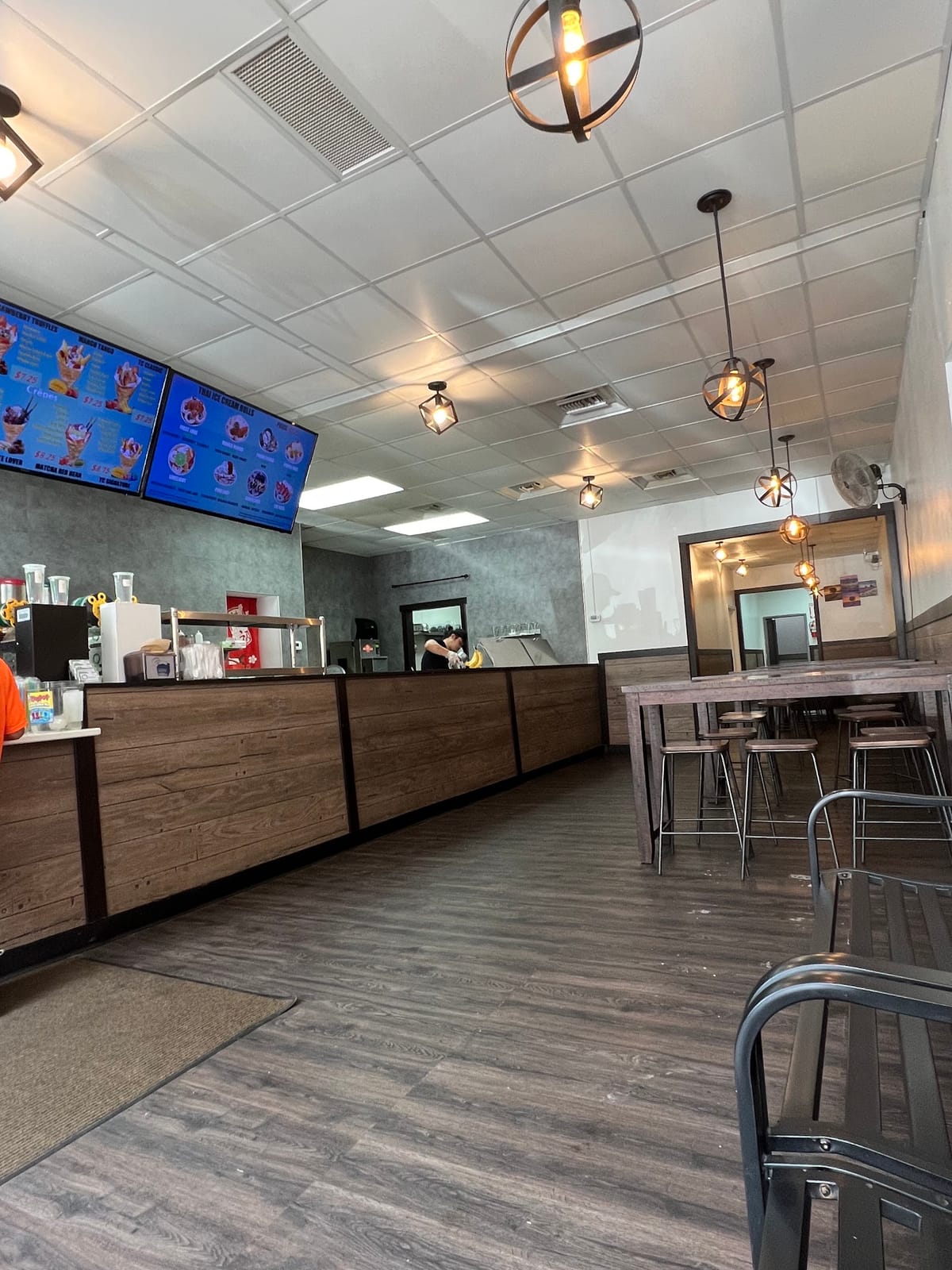 Tea & Crepe Fargo