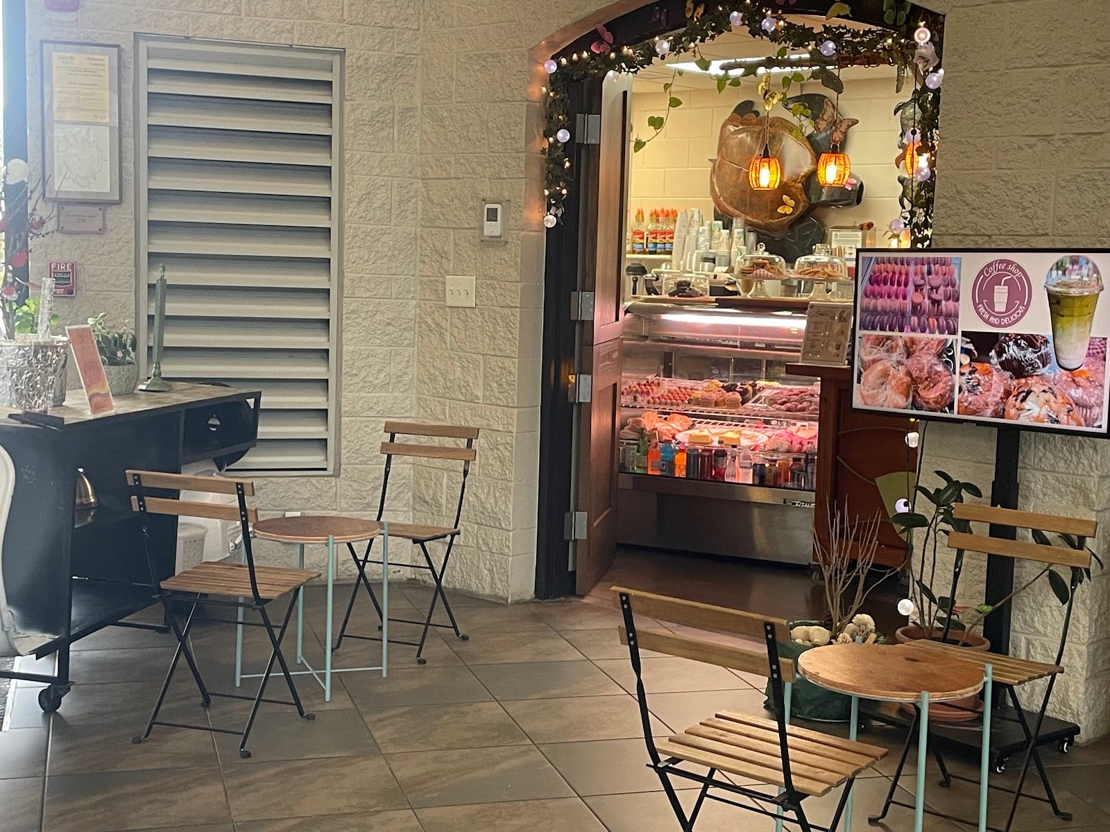 Lucia's Coffee & Treats
