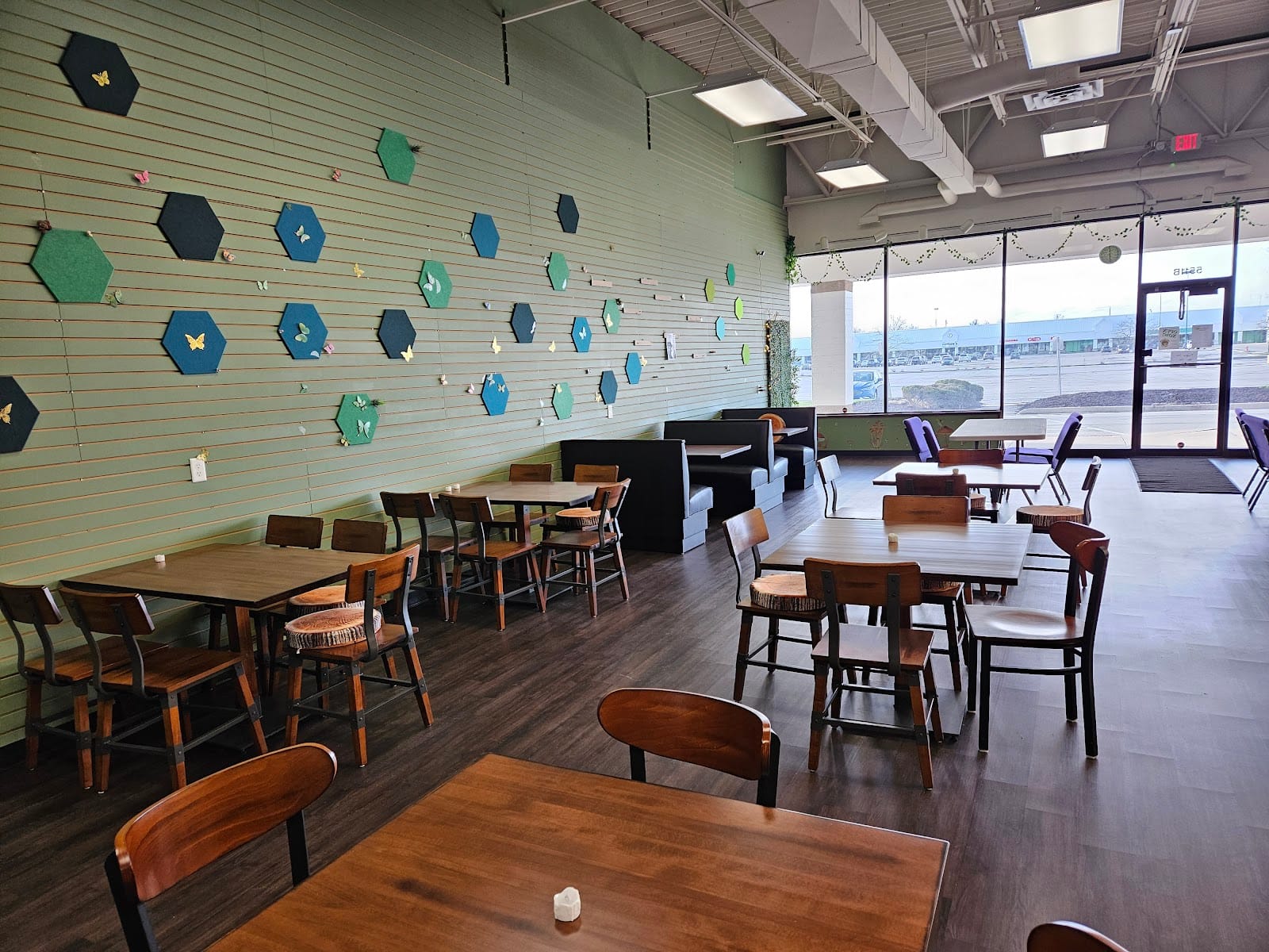Round Table Games and Curts Cafe LLC