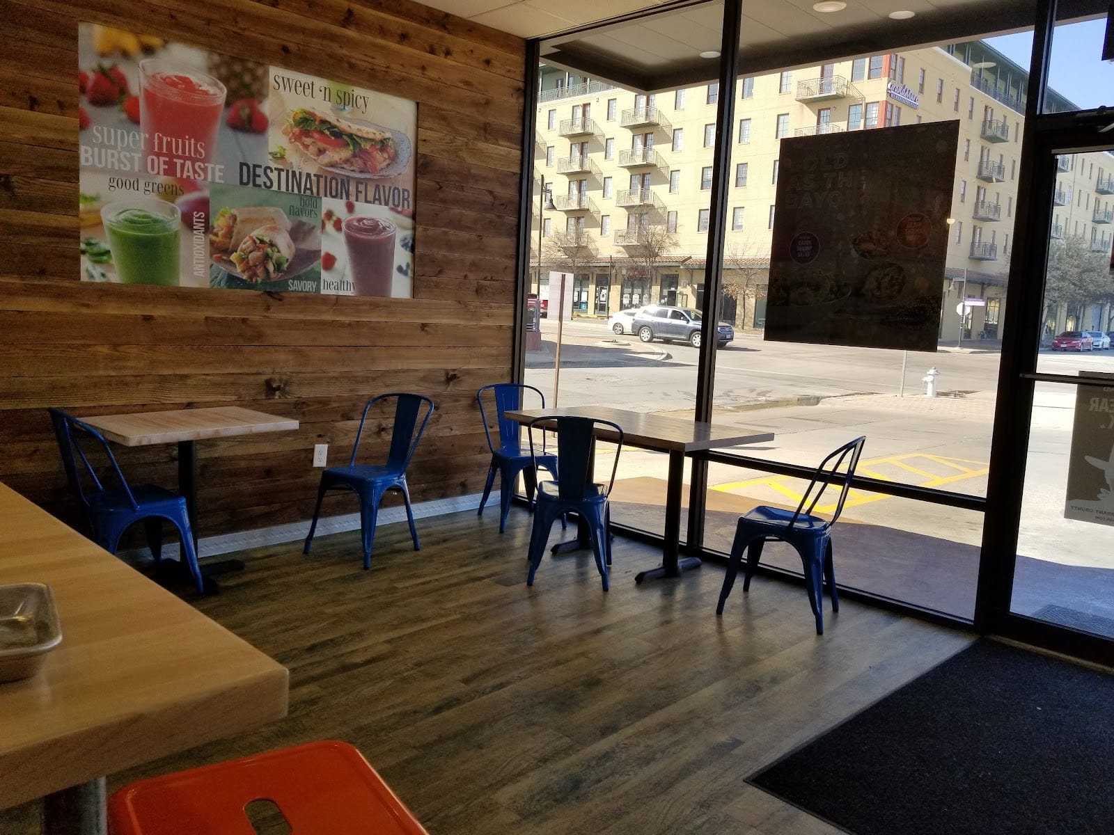 Tropical Smoothie Cafe