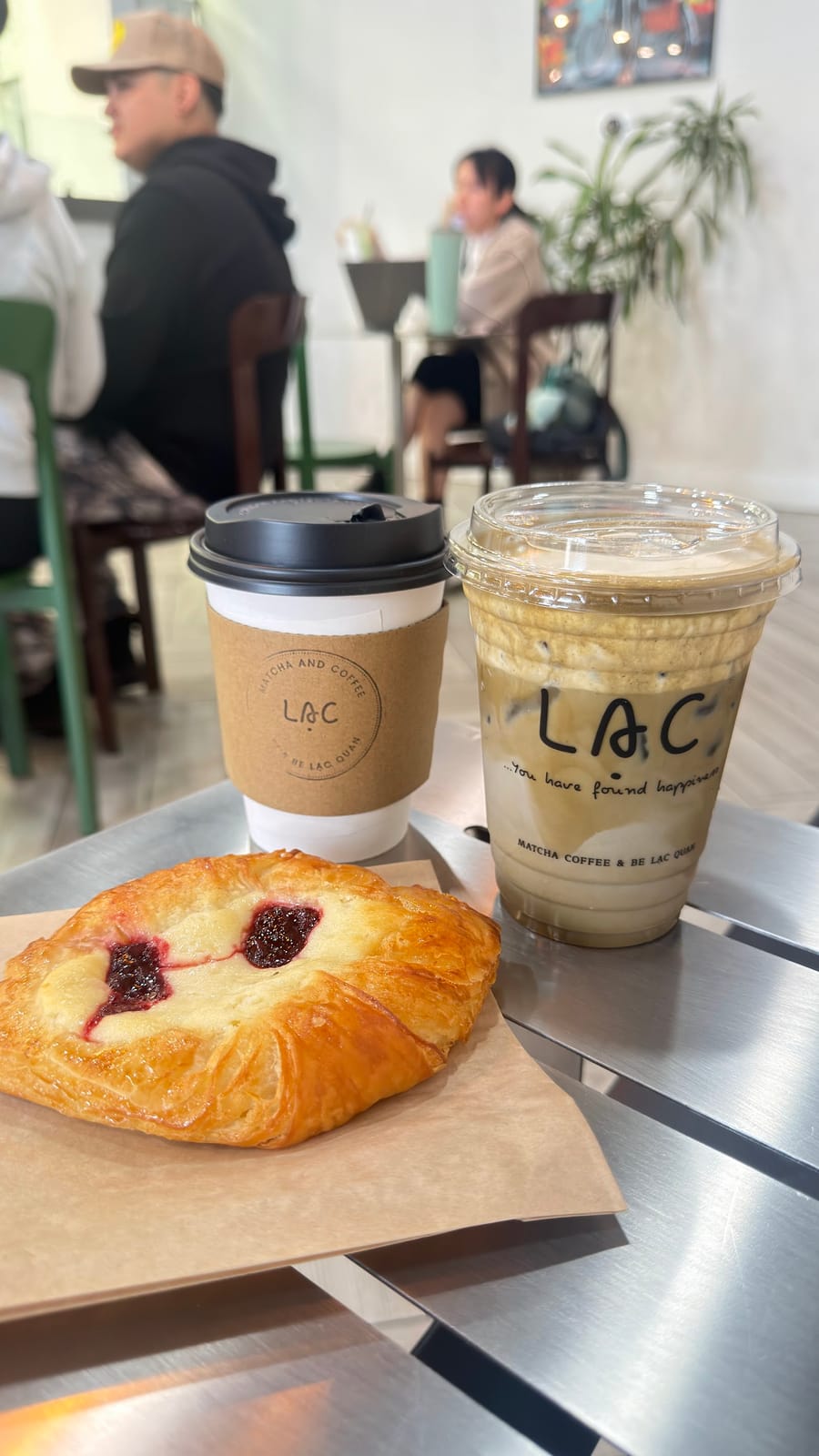 Lạc Coffee