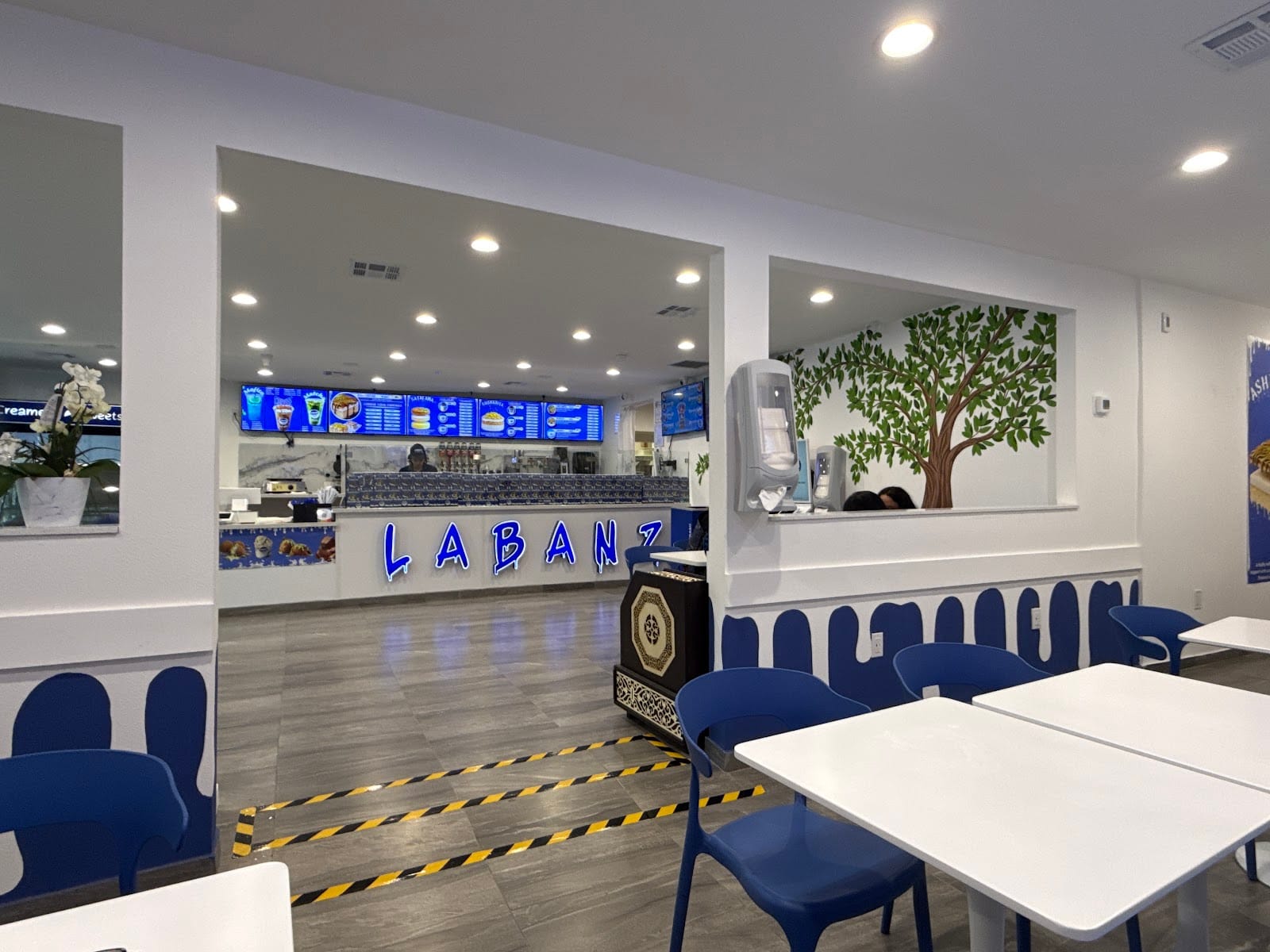 Labanz Cafe