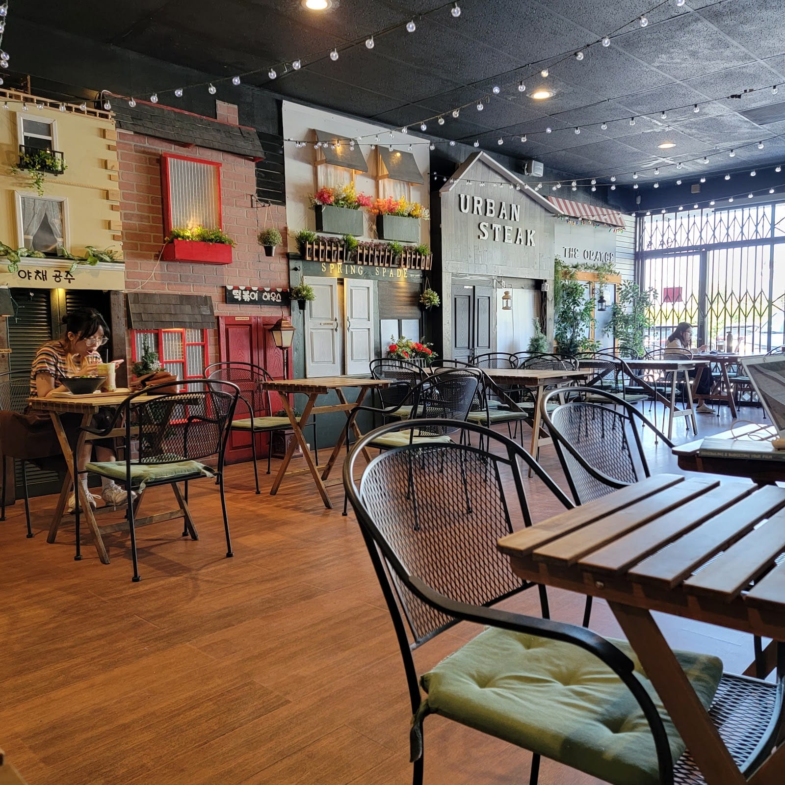 Cafe Orange