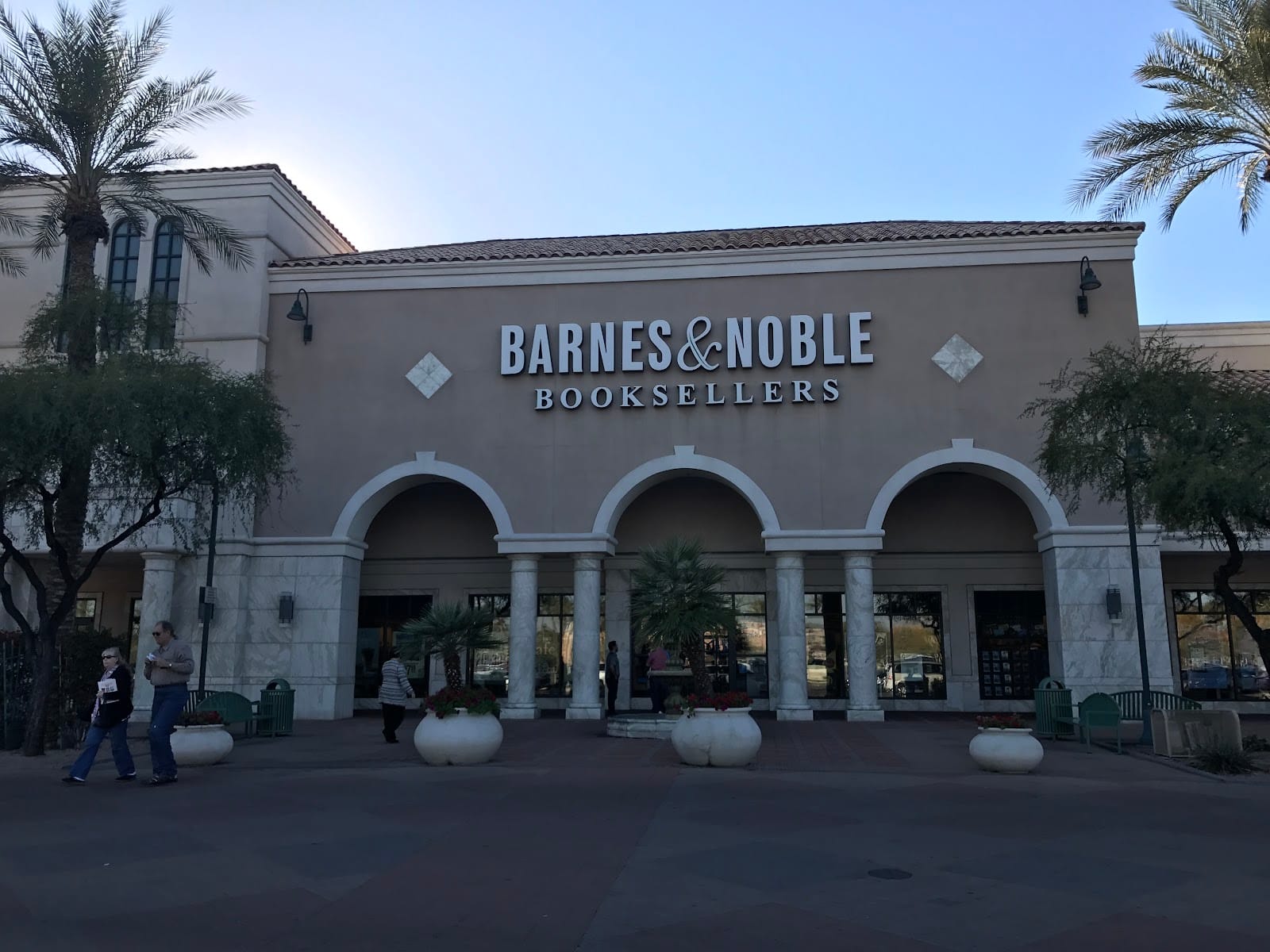 Barnes & Noble
