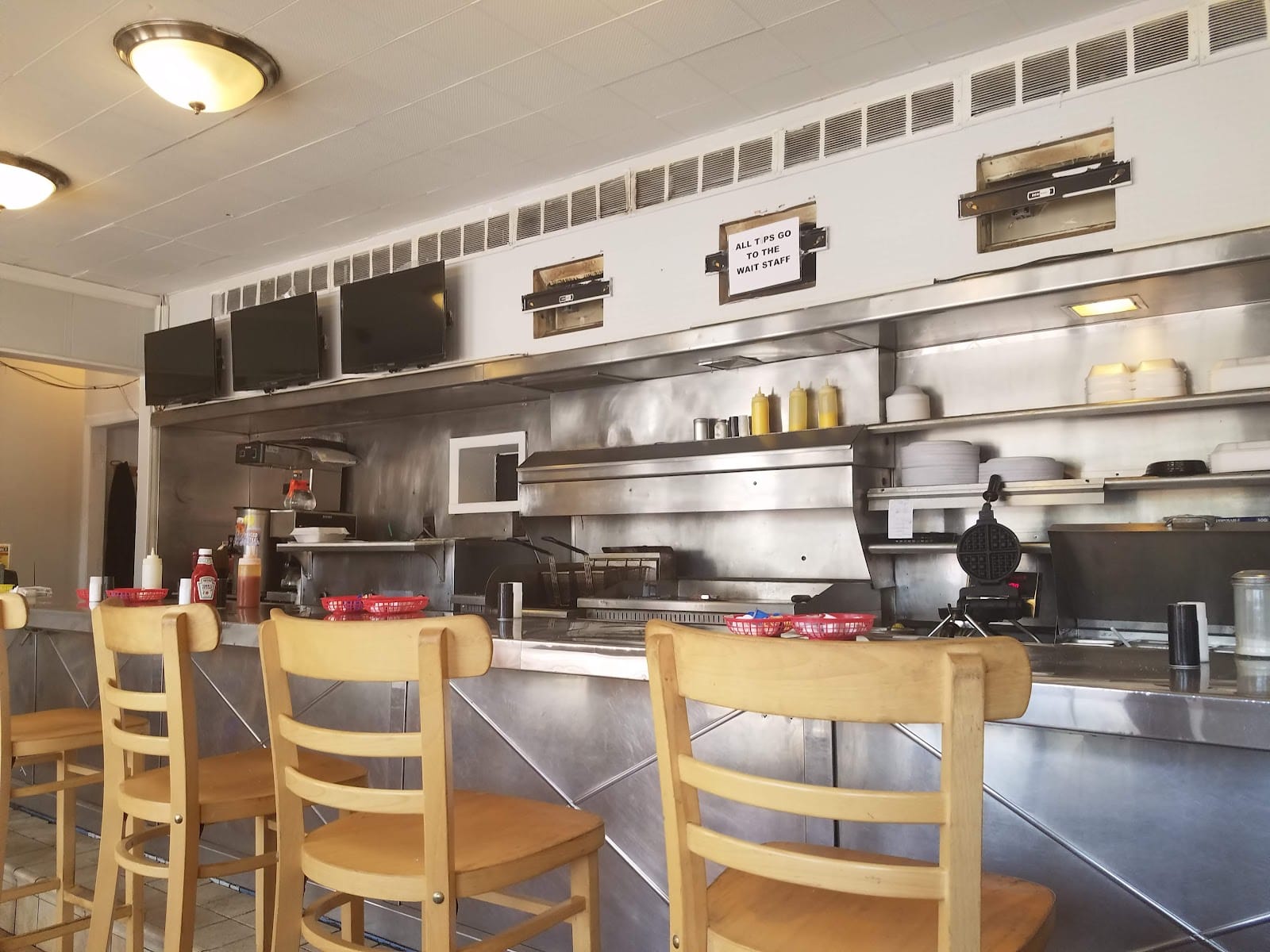 The New Summit Cafe