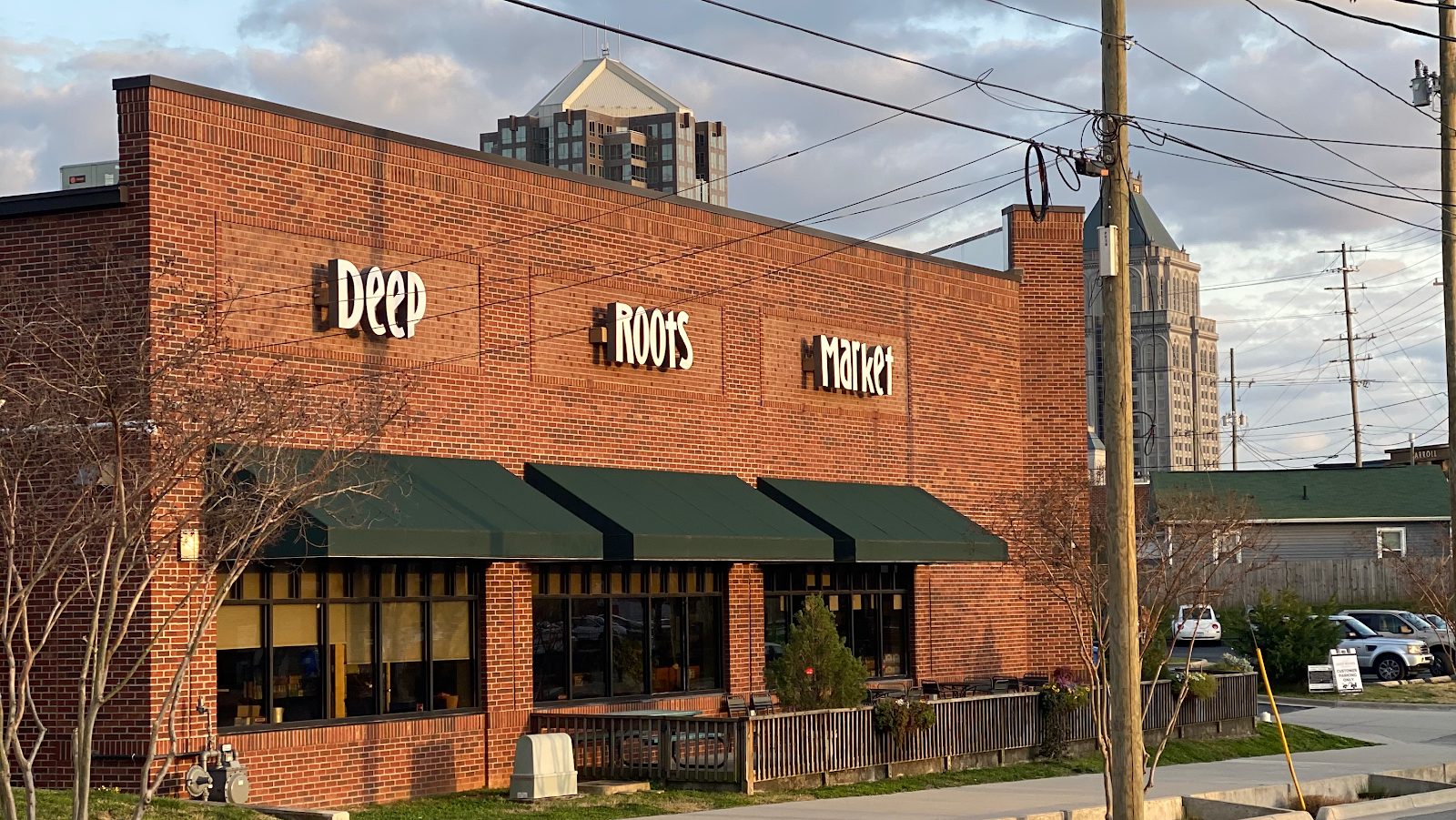 Deep Roots Market
