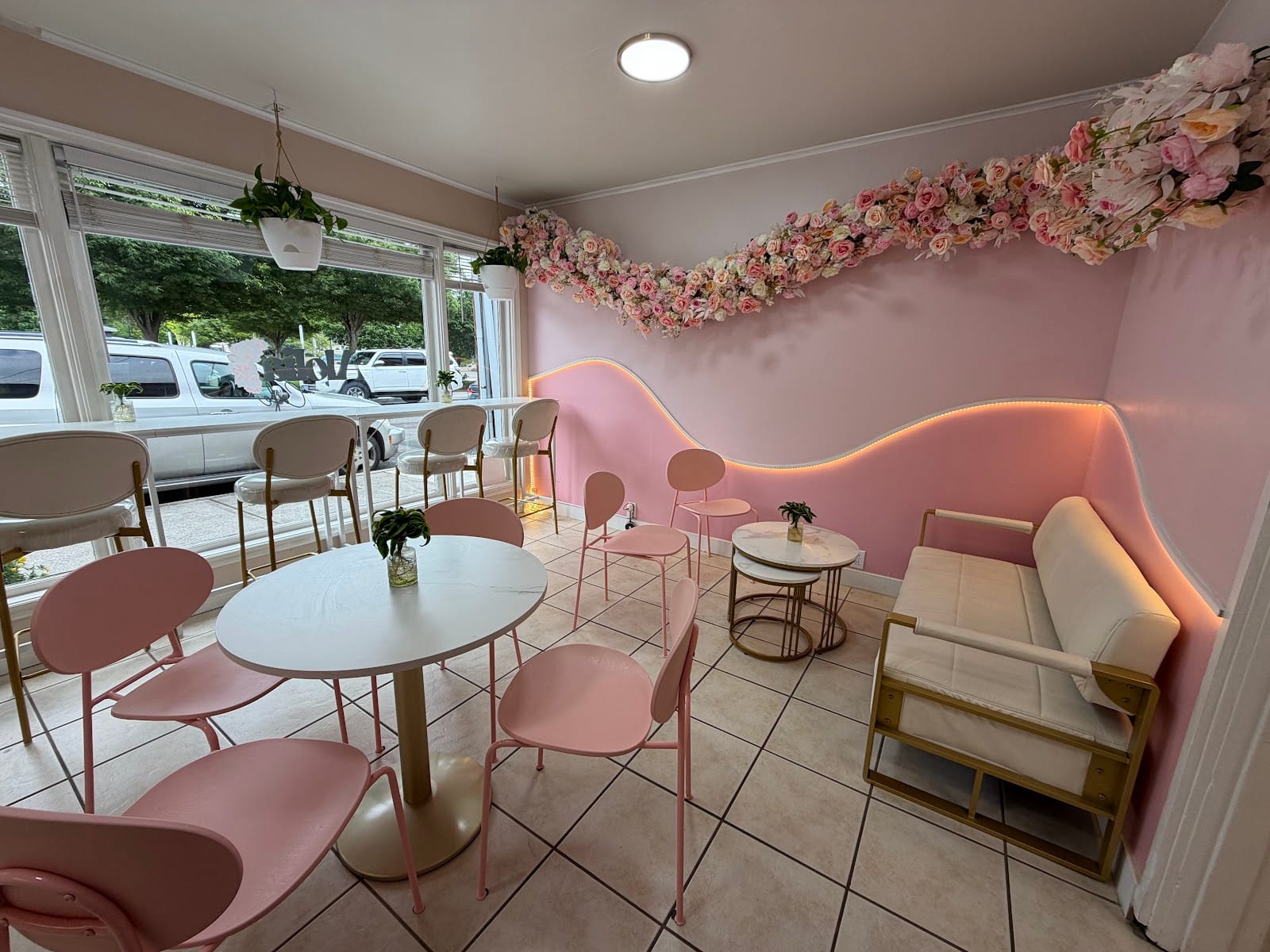 Alolia Cafe