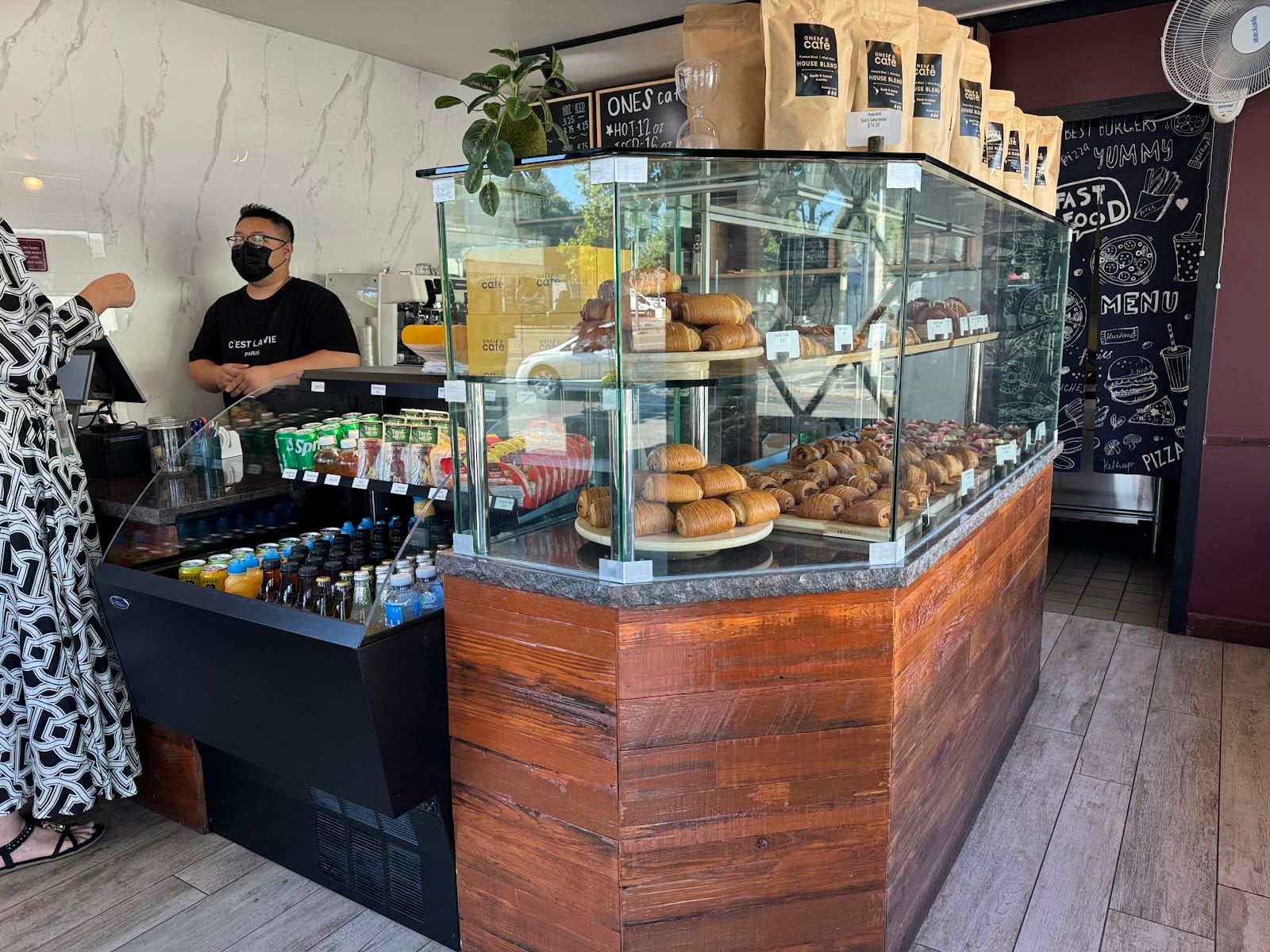 Ones Cafe & Bakery