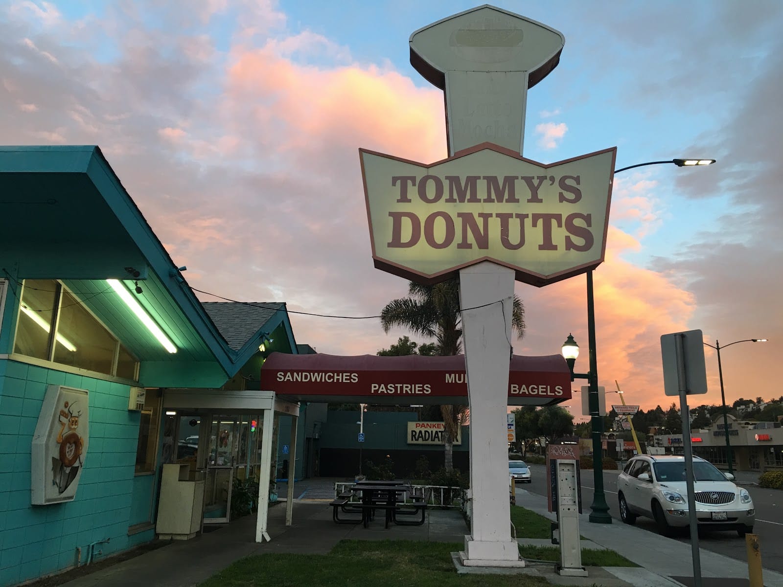 Tommy's Doughnuts